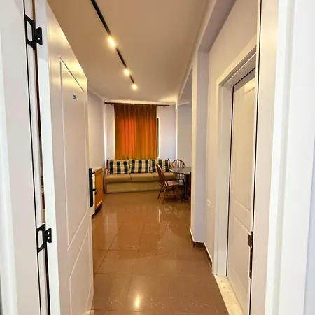 Apartamento The Sunset New Bazaar View Balcony Parking Available *